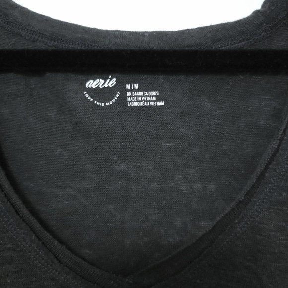 2/$20 ☀️ | NWT | Aerie Breezy Linen Pocket V-Neck Crop Top - Picture 2 of 9